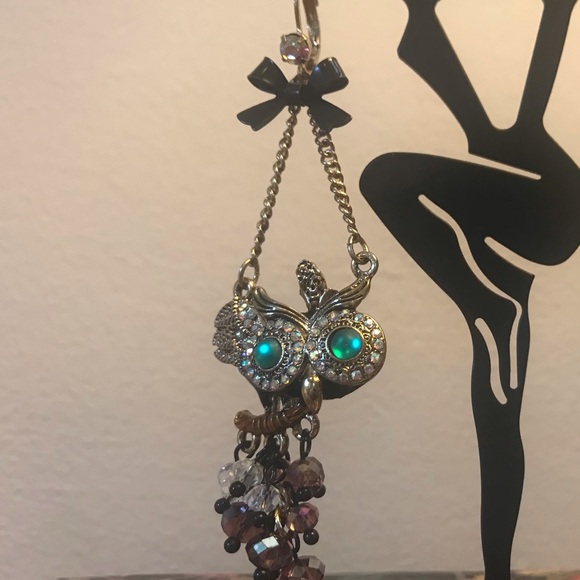 Owl Earrings with Large Luminous Blue Eyes - Picture 3 of 6